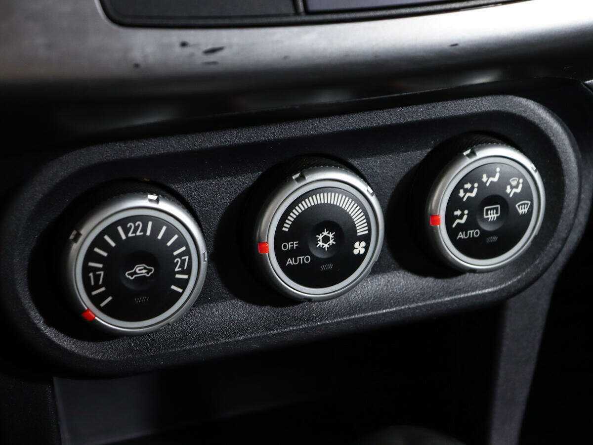 Mitsubishi Lancer с пробегом — 2008 год. Фото: #16