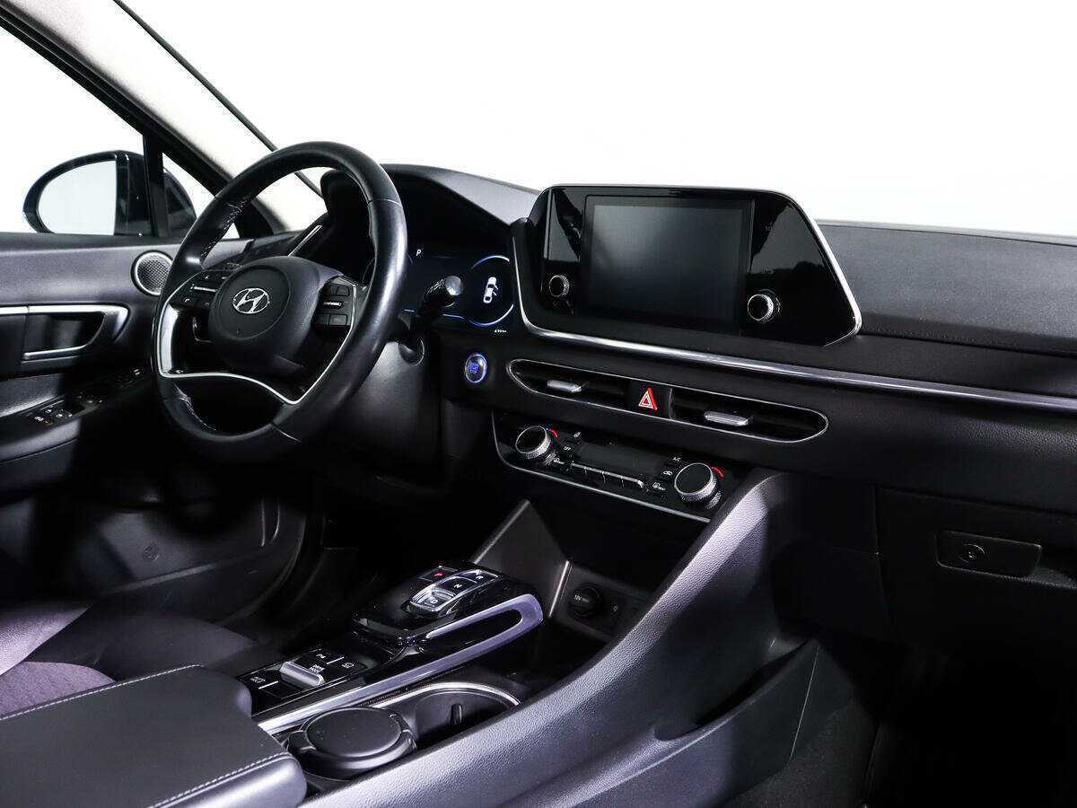 Hyundai Sonata с пробегом — 2020 год. Фото: #6