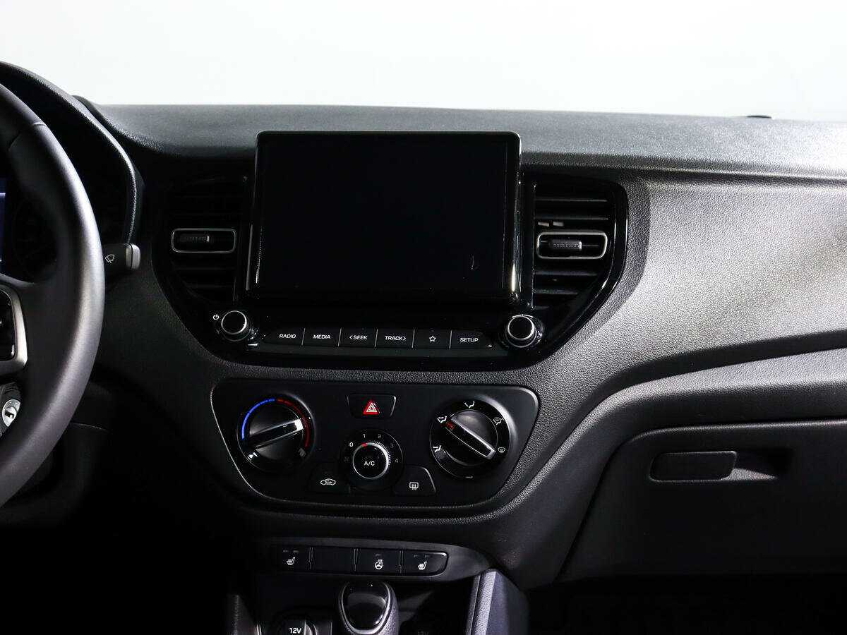 Hyundai Solaris с пробегом — 2021 год. Фото: #10