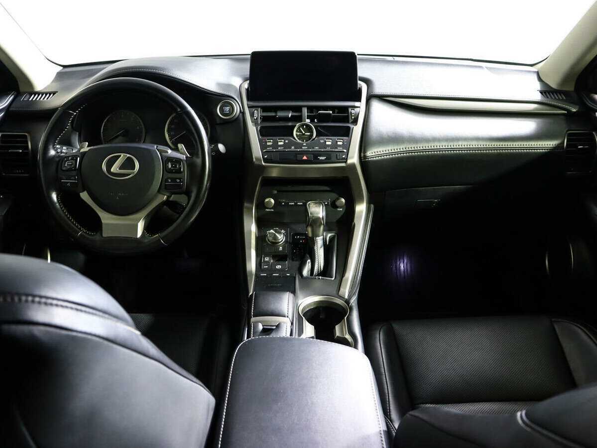 Lexus NX с пробегом — 2018 год. Фото: #9
