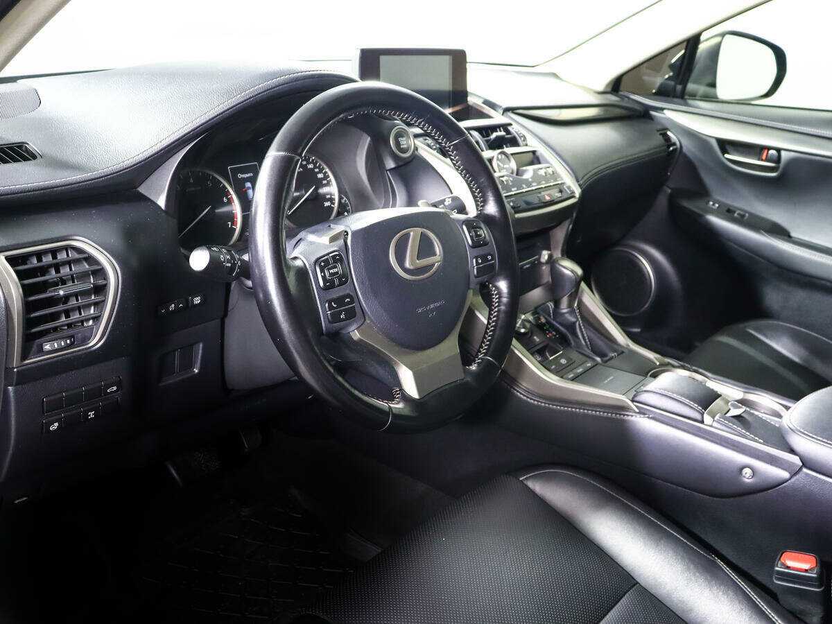 Lexus NX с пробегом — 2018 год. Фото: #11