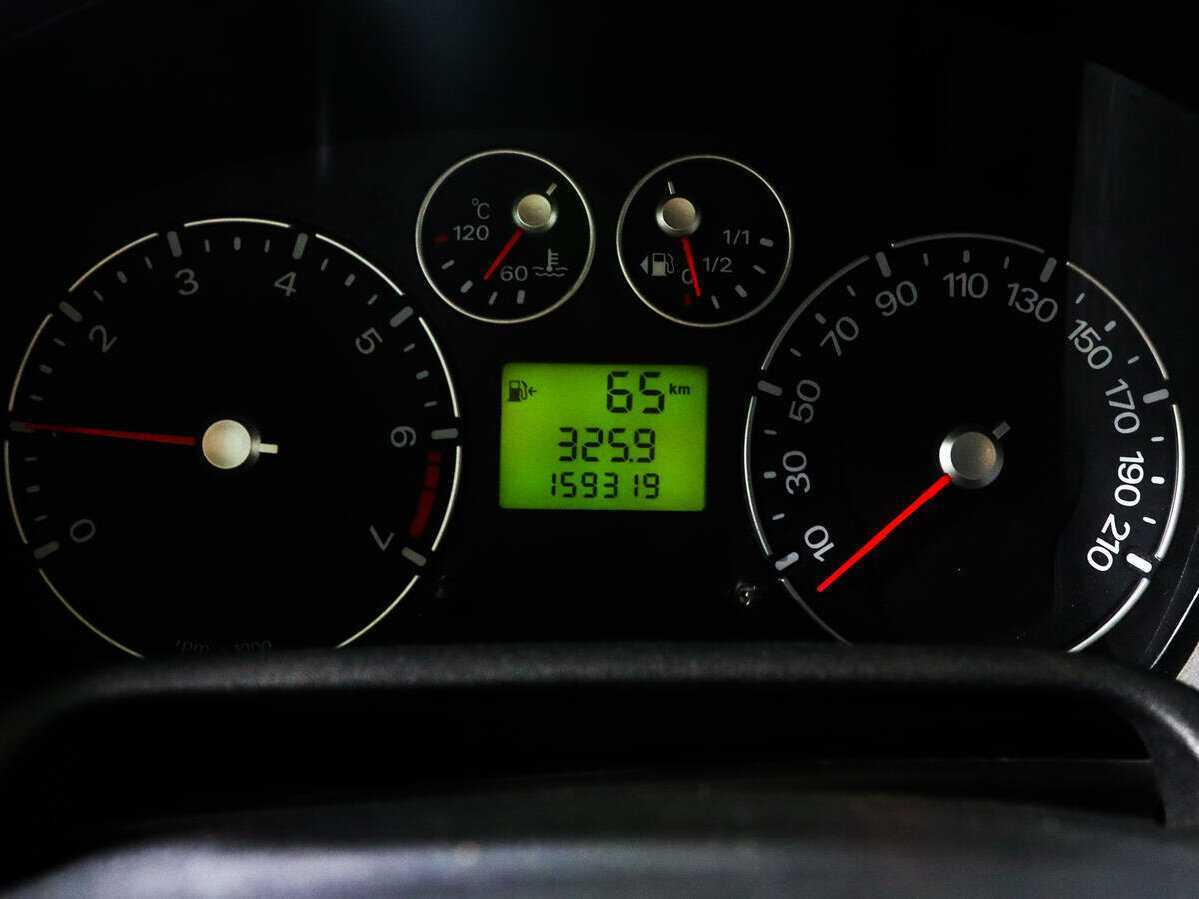 Ford Fusion с пробегом — 2007 год. Фото: #9