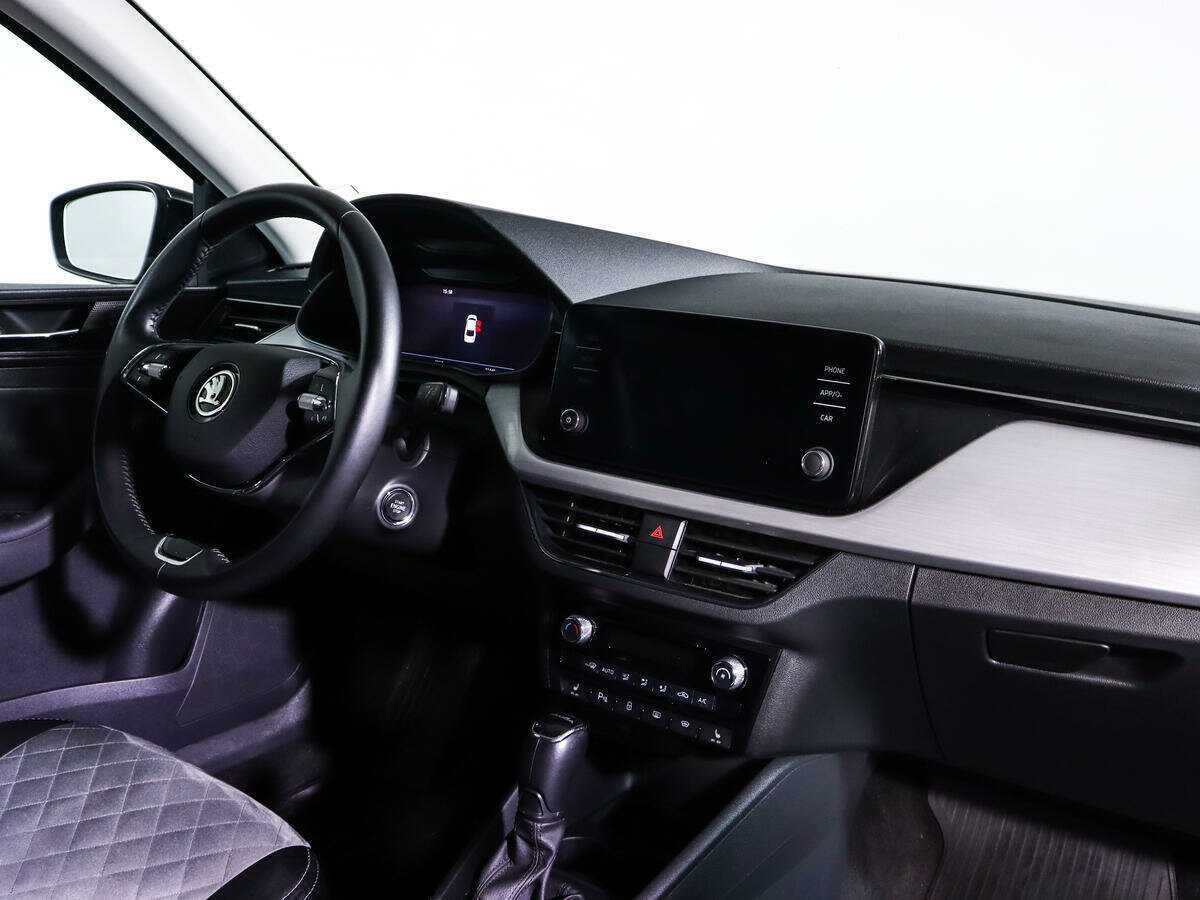 Skoda Rapid с пробегом — 2022 год. Фото: #6