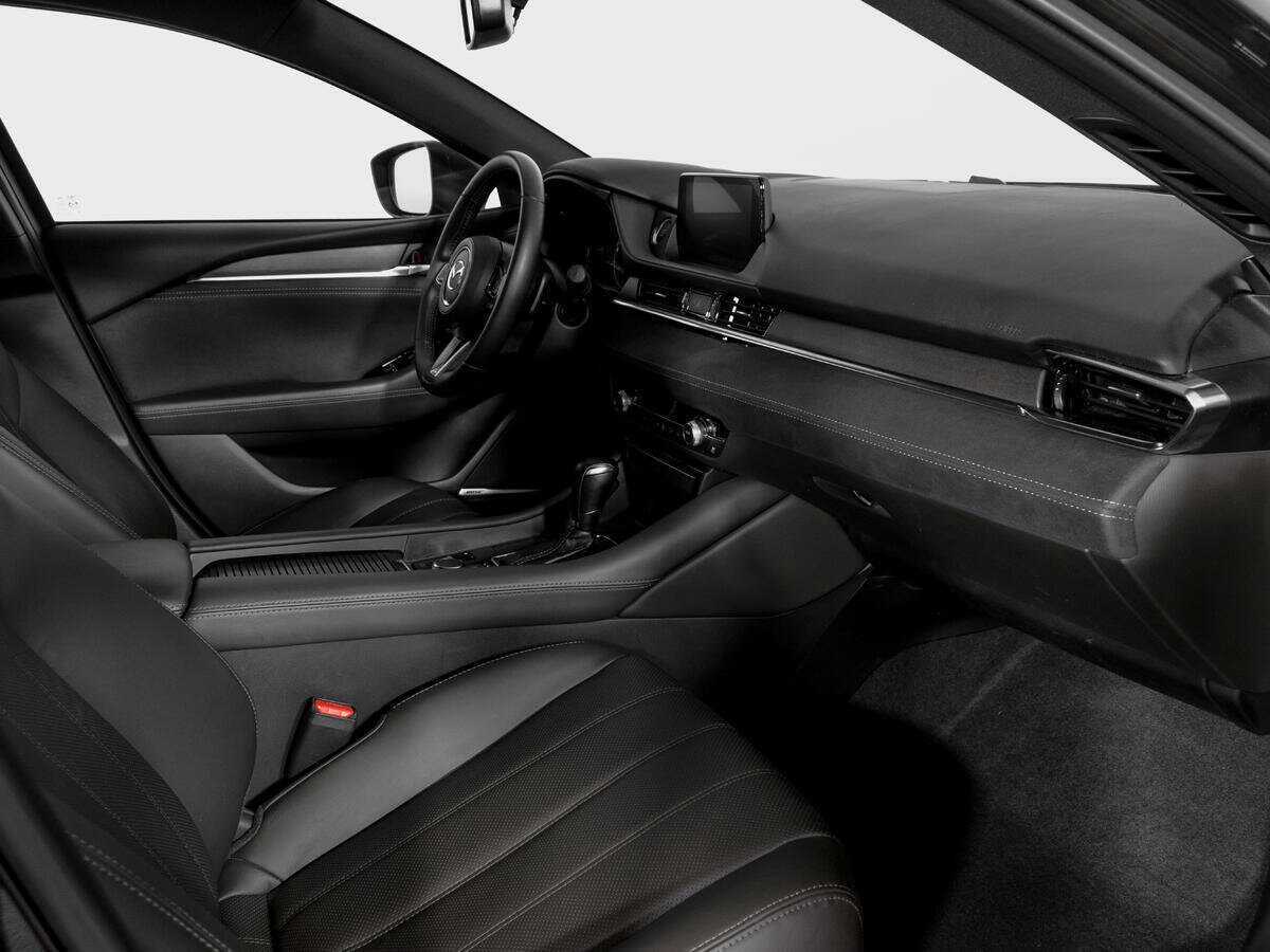 Mazda 6 с пробегом — 2022 год. Фото: #8