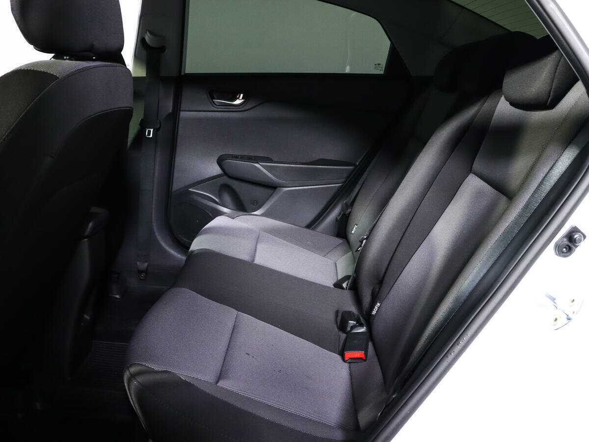 Hyundai Solaris с пробегом — 2020 год. Фото: #9