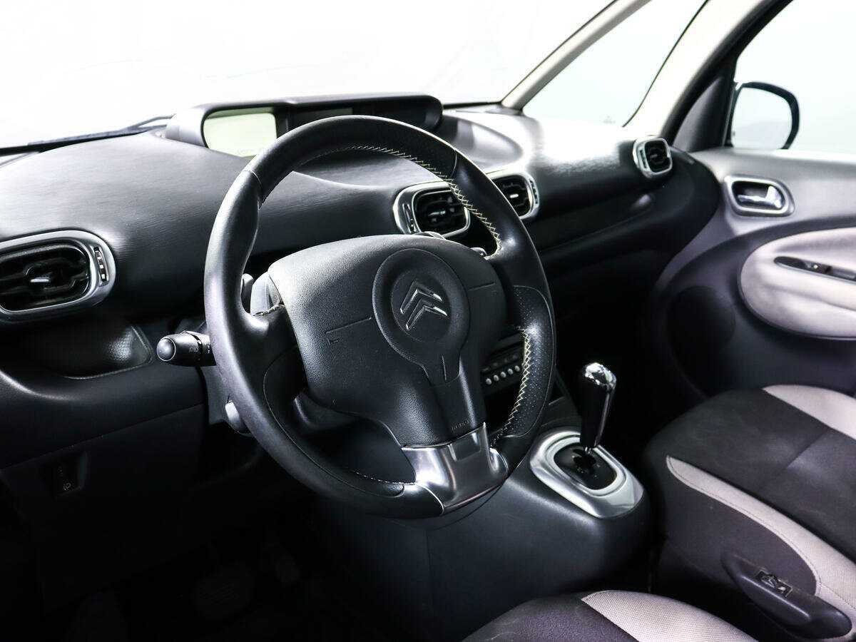 Citroen C3 Picasso с пробегом — 2012 год. Фото: #11