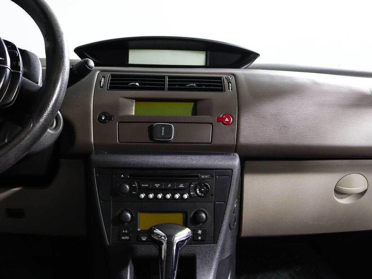 Citroen C4 с пробегом — 2005 год. Фото: #9