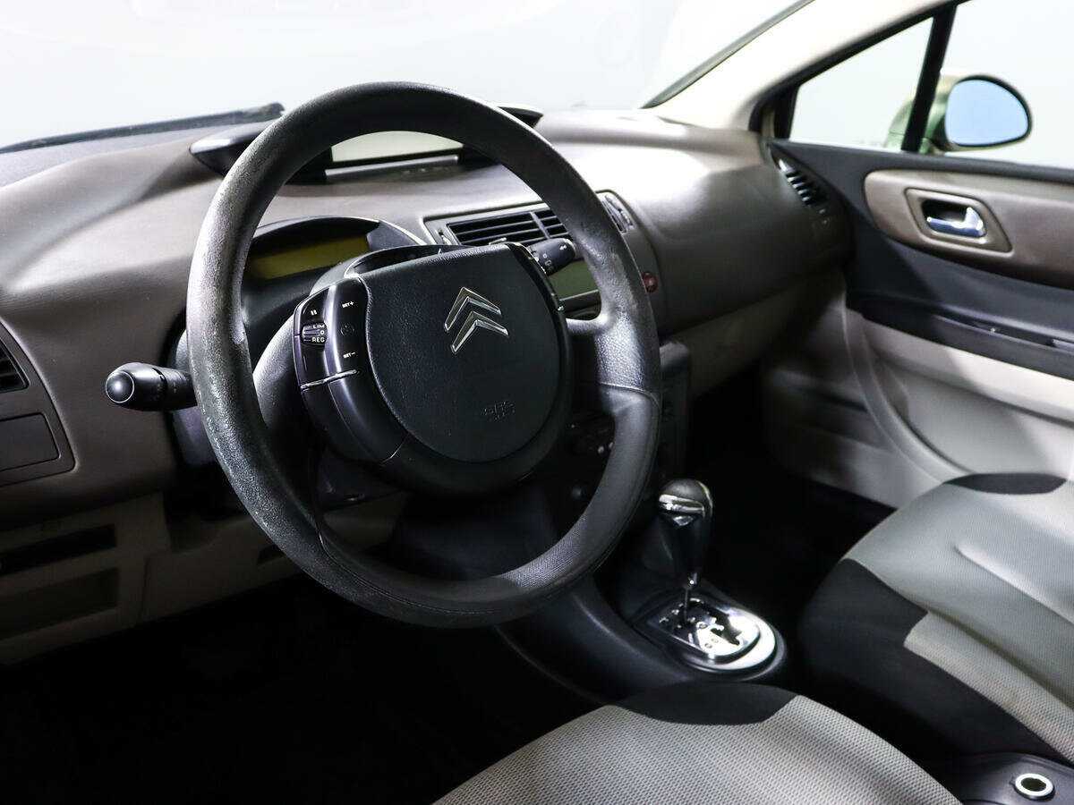 Citroen C4 с пробегом — 2005 год. Фото: #10