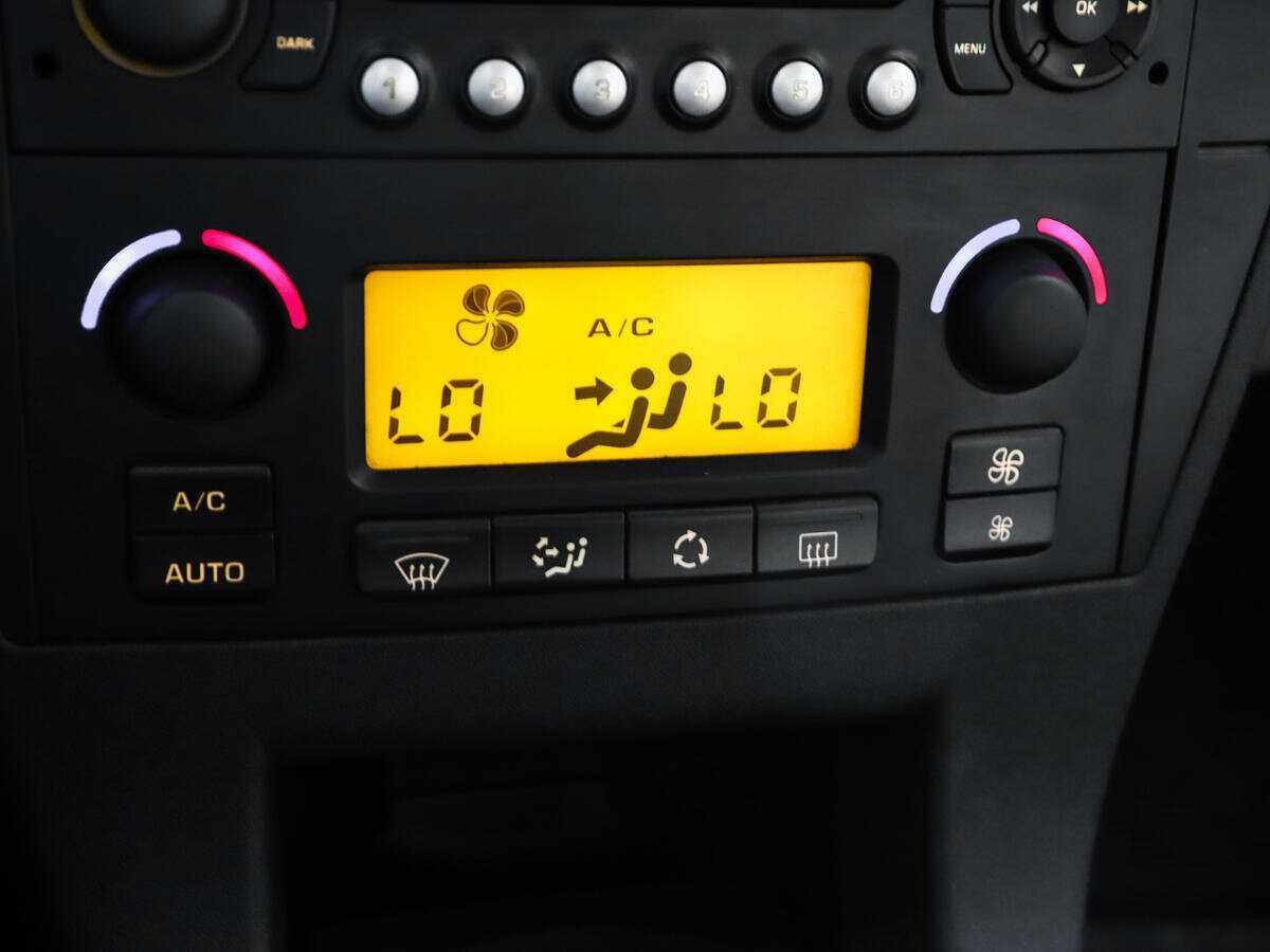 Citroen C4 с пробегом — 2005 год. Фото: #11