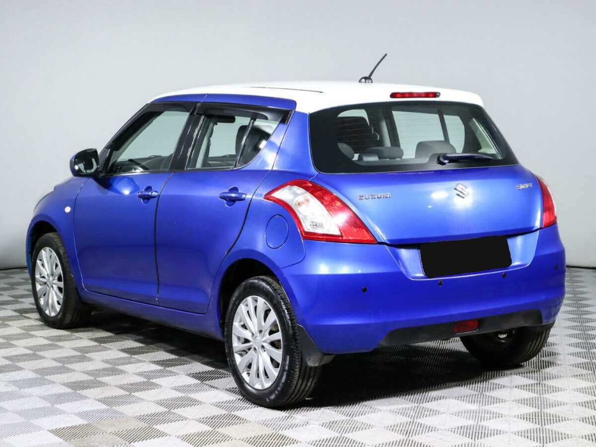 Suzuki Swift с пробегом — 2011 год. Фото: #6