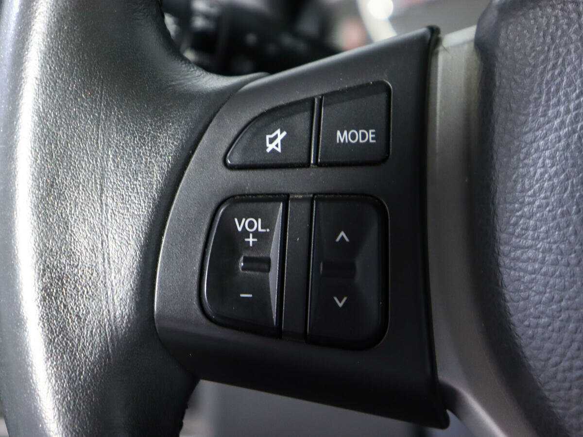 Suzuki Swift с пробегом — 2011 год. Фото: #16