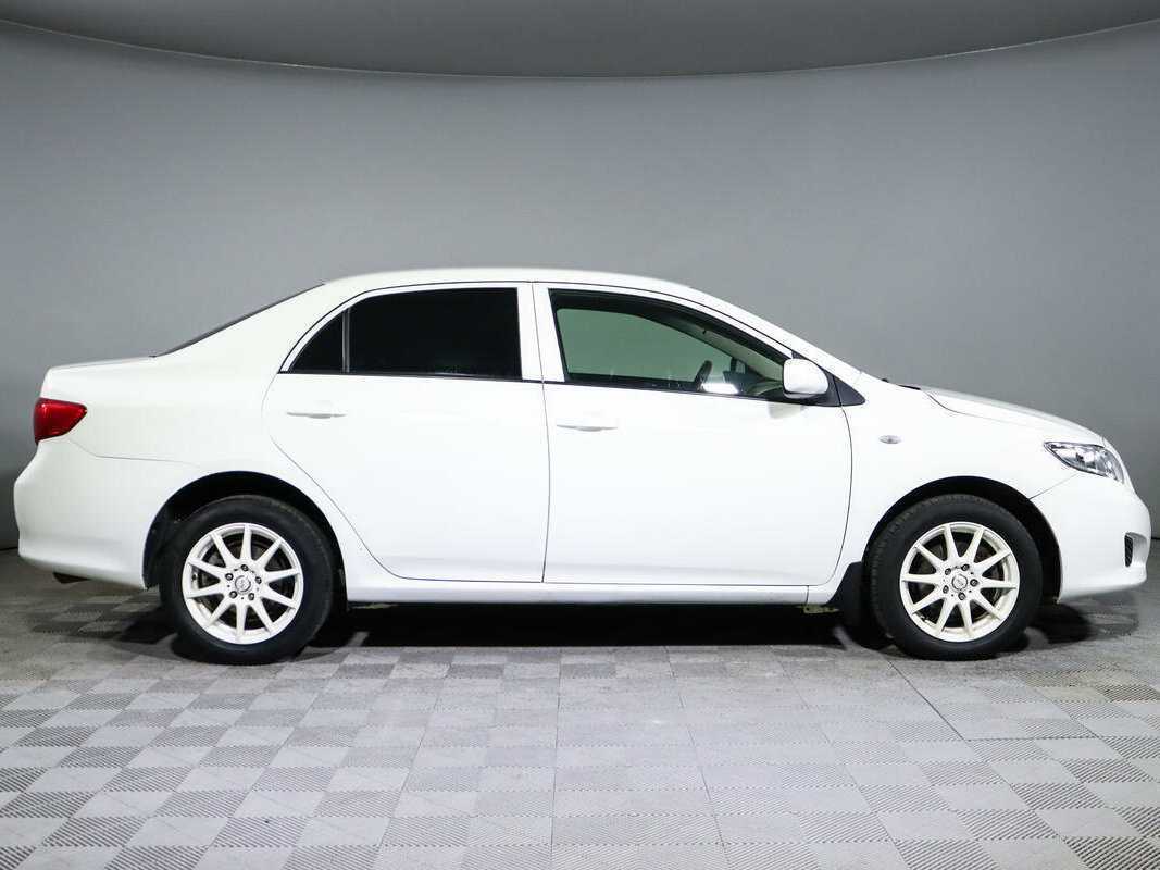 Toyota Corolla с пробегом — 2007 год. Фото: #3