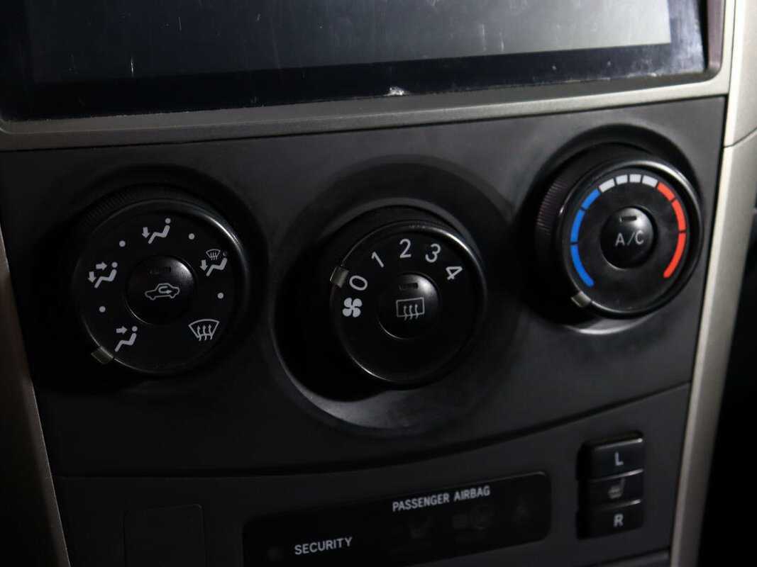 Toyota Corolla с пробегом — 2007 год. Фото: #15