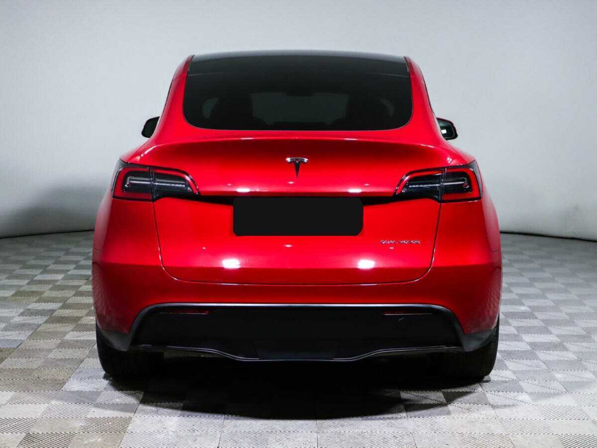 Tesla Model Y с пробегом — 2023 год. Фото: #4