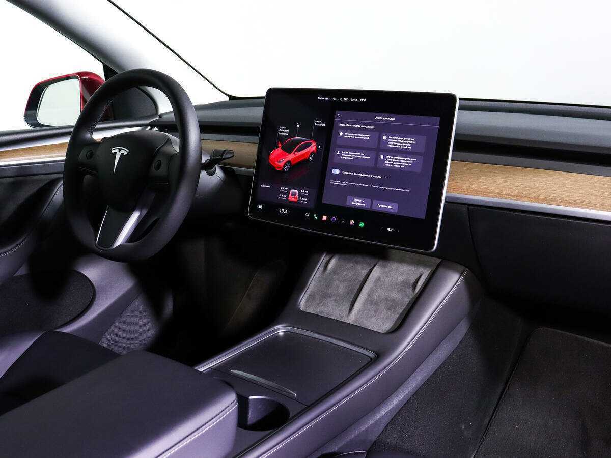 Tesla Model Y с пробегом — 2023 год. Фото: #6