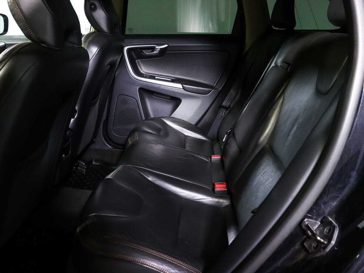 Volvo XC60 с пробегом — 2010 год. Фото: #7