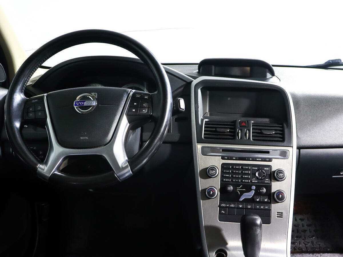 Volvo XC60 с пробегом — 2010 год. Фото: #9