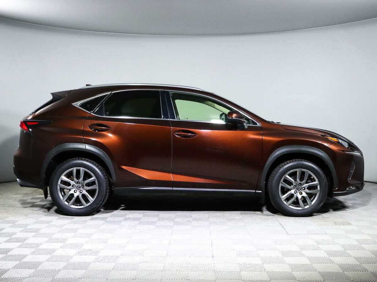 Lexus NX с пробегом — 2019 год. Фото: #3
