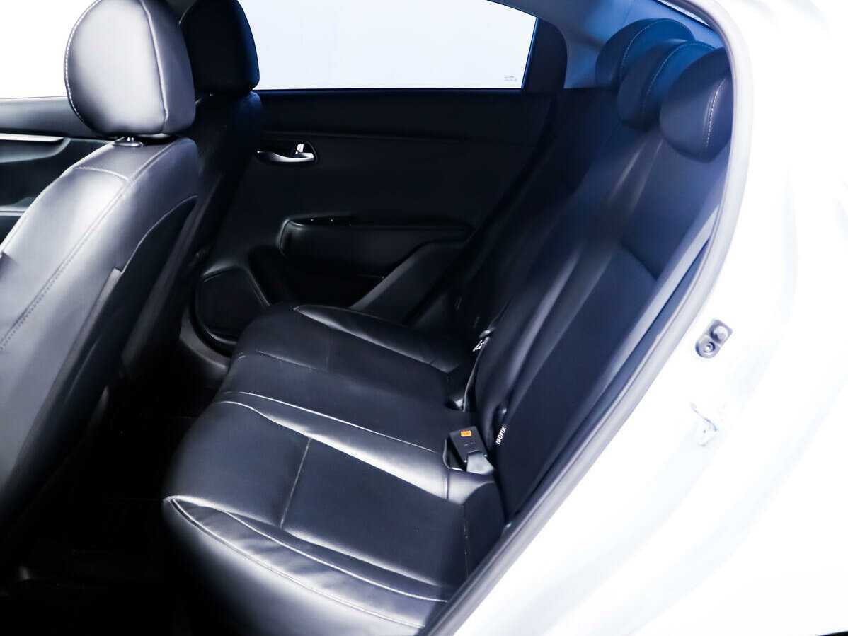 Kia Rio с пробегом — 2021 год. Фото: #11