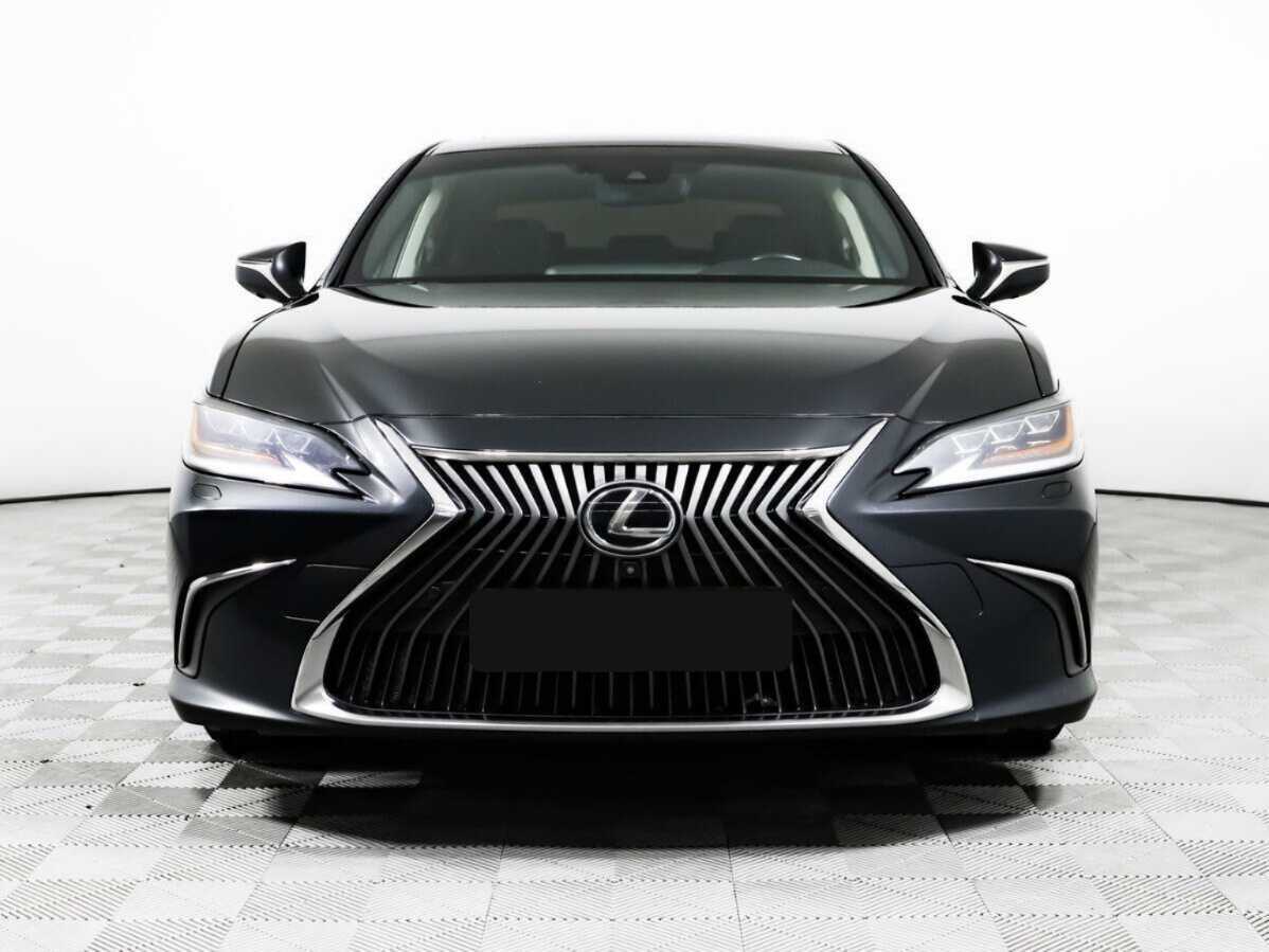 Lexus ES с пробегом — 2020 год. Фото: #1
