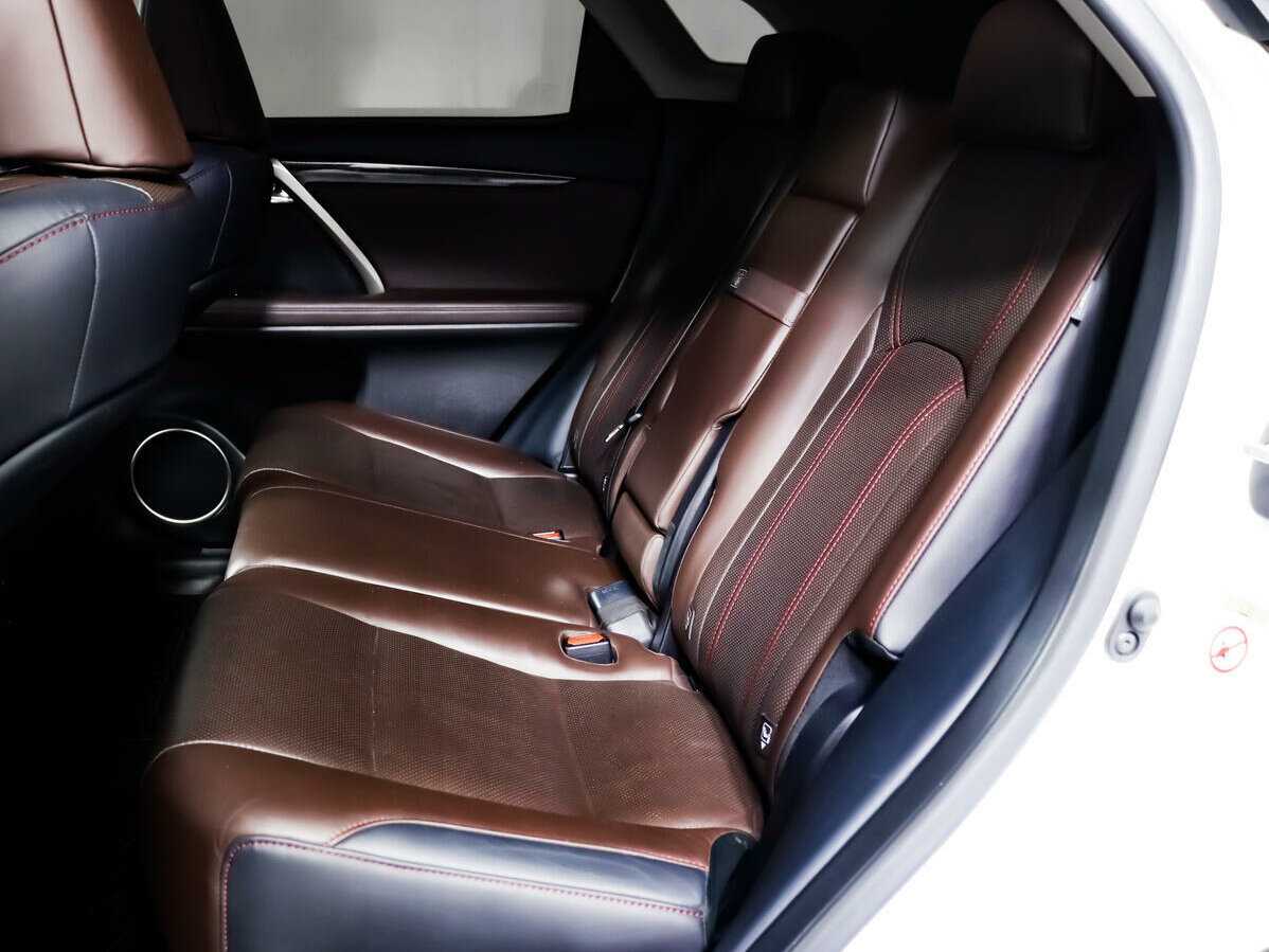 Lexus RX с пробегом — 2018 год. Фото: #11