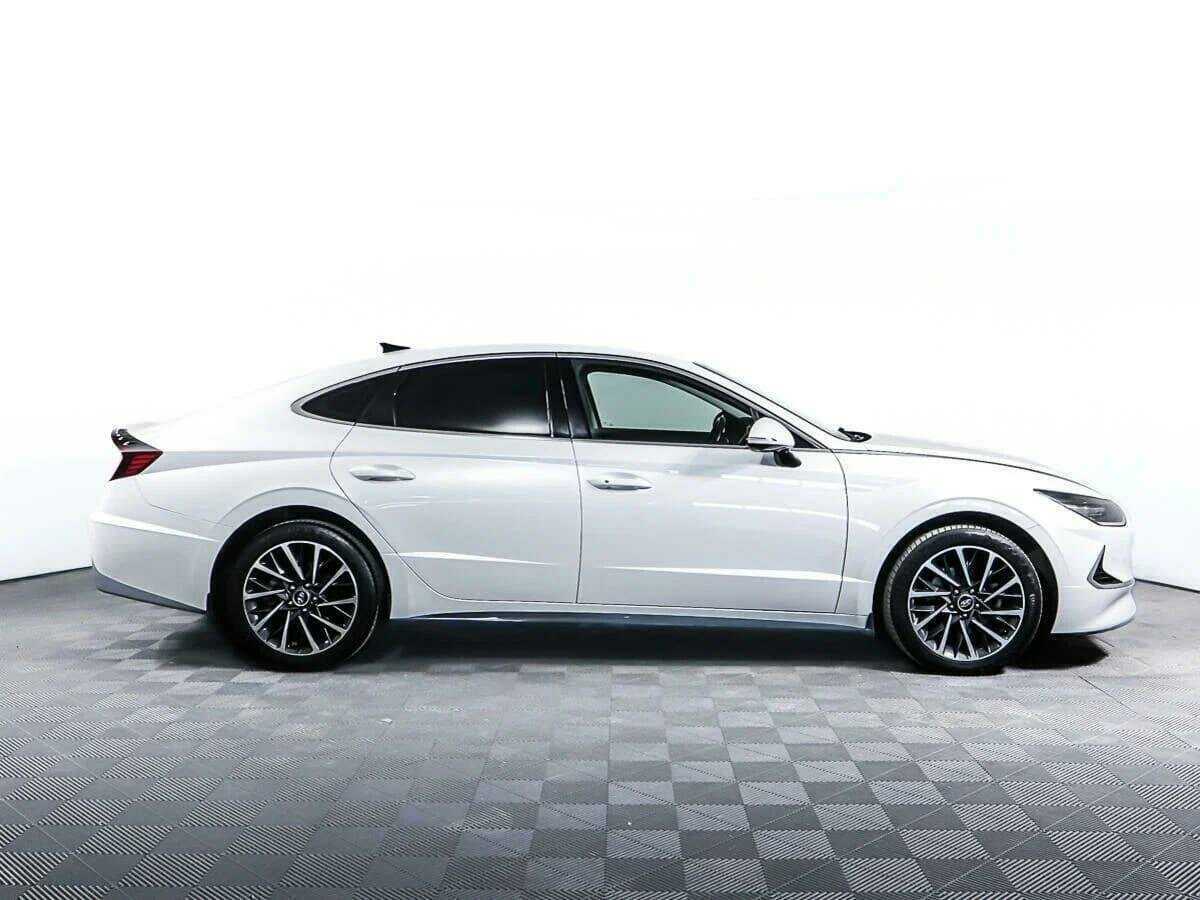 Hyundai Sonata с пробегом — 2020 год. Фото: #3