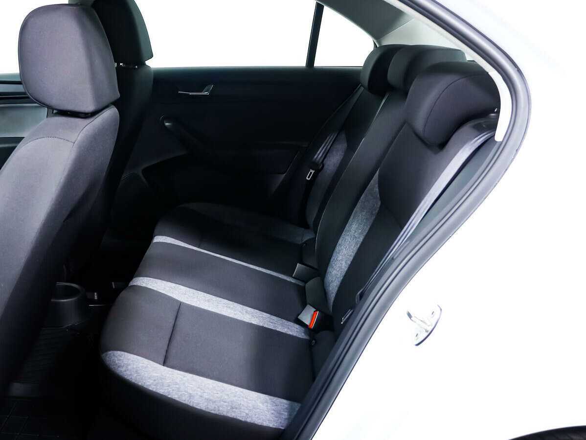 Skoda Rapid с пробегом — 2020 год. Фото: #9