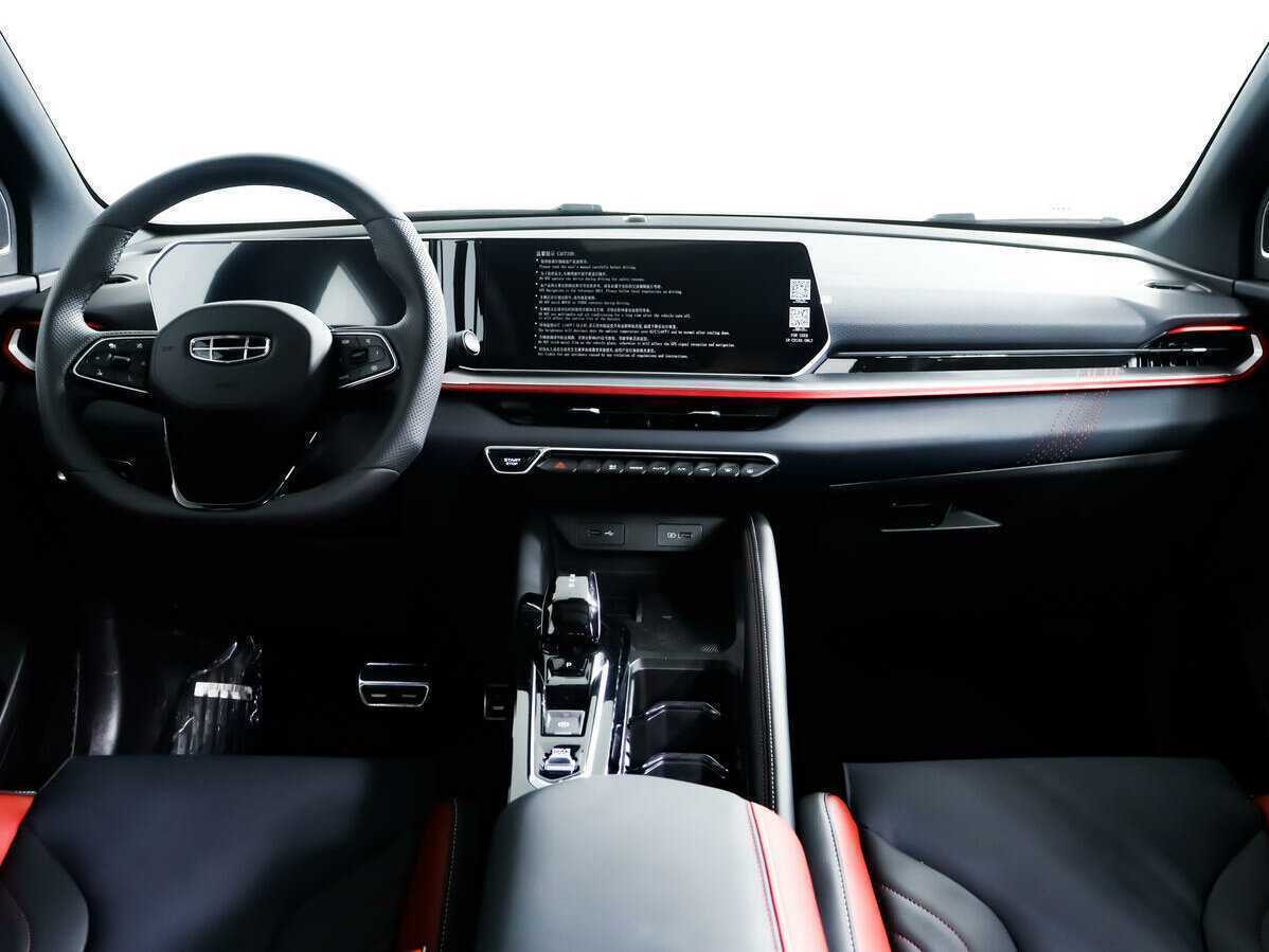 Geely Coolray с пробегом — 2023 год. Фото: #9