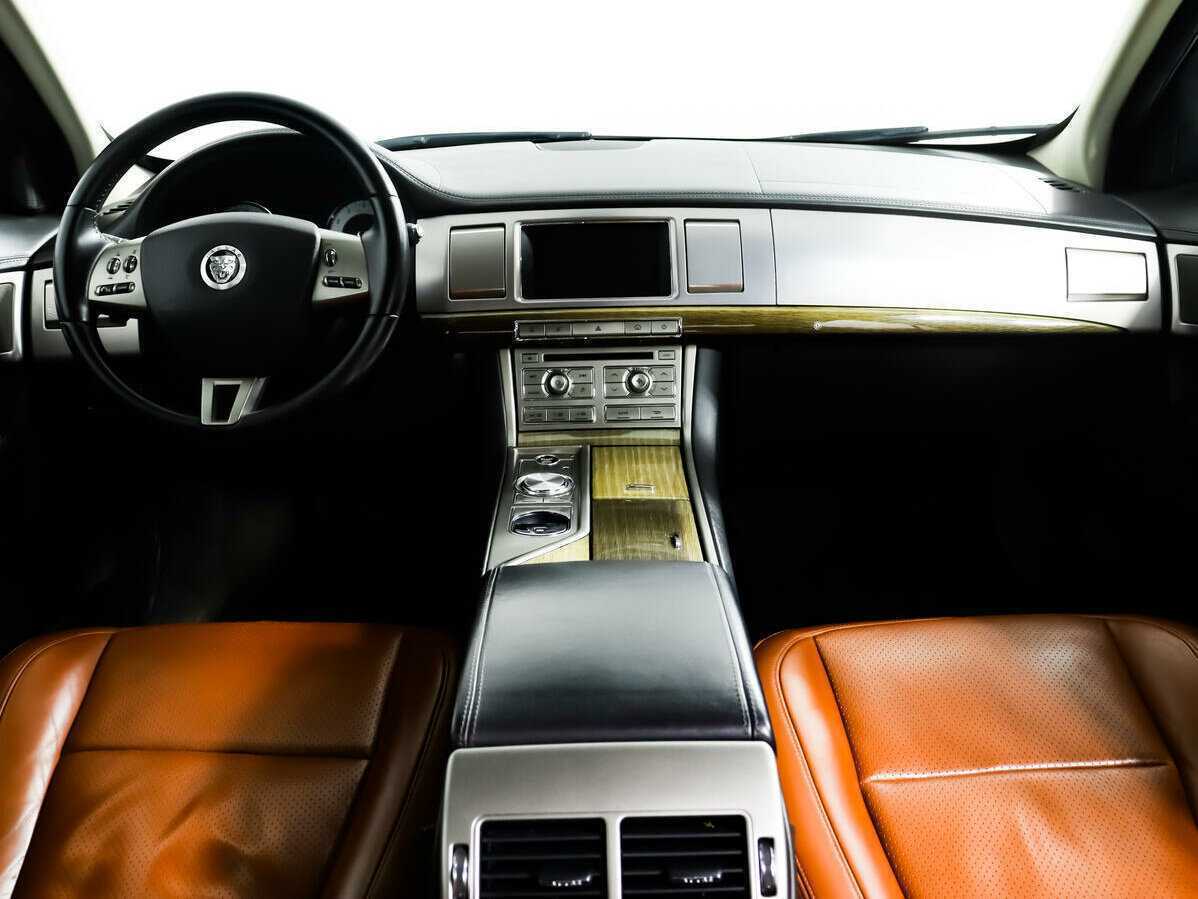 Jaguar XF с пробегом — 2008 год. Фото: #6
