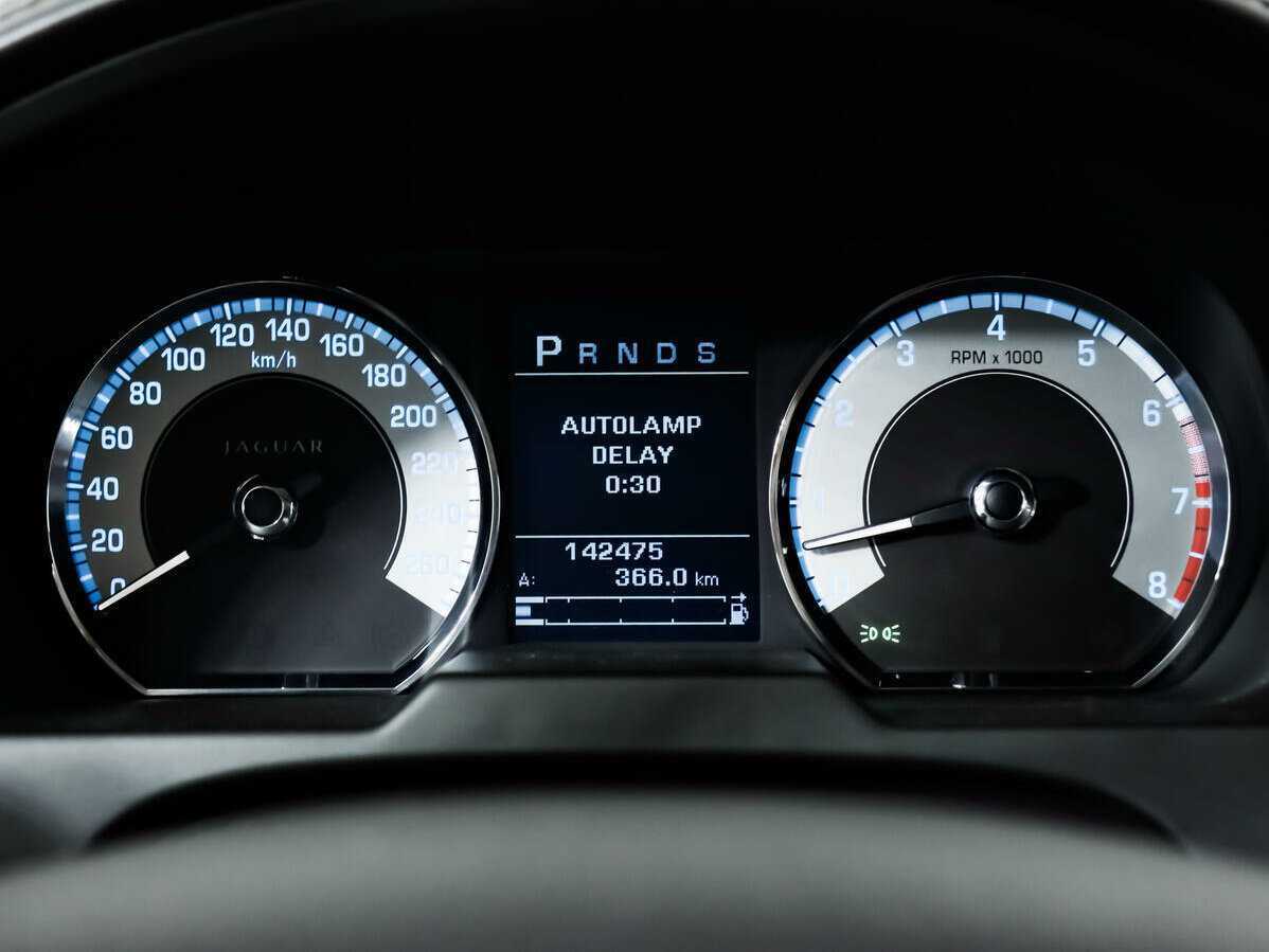 Jaguar XF с пробегом — 2008 год. Фото: #7