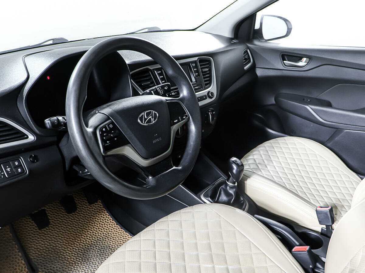 Hyundai Solaris с пробегом — 2018 год. Фото: #12