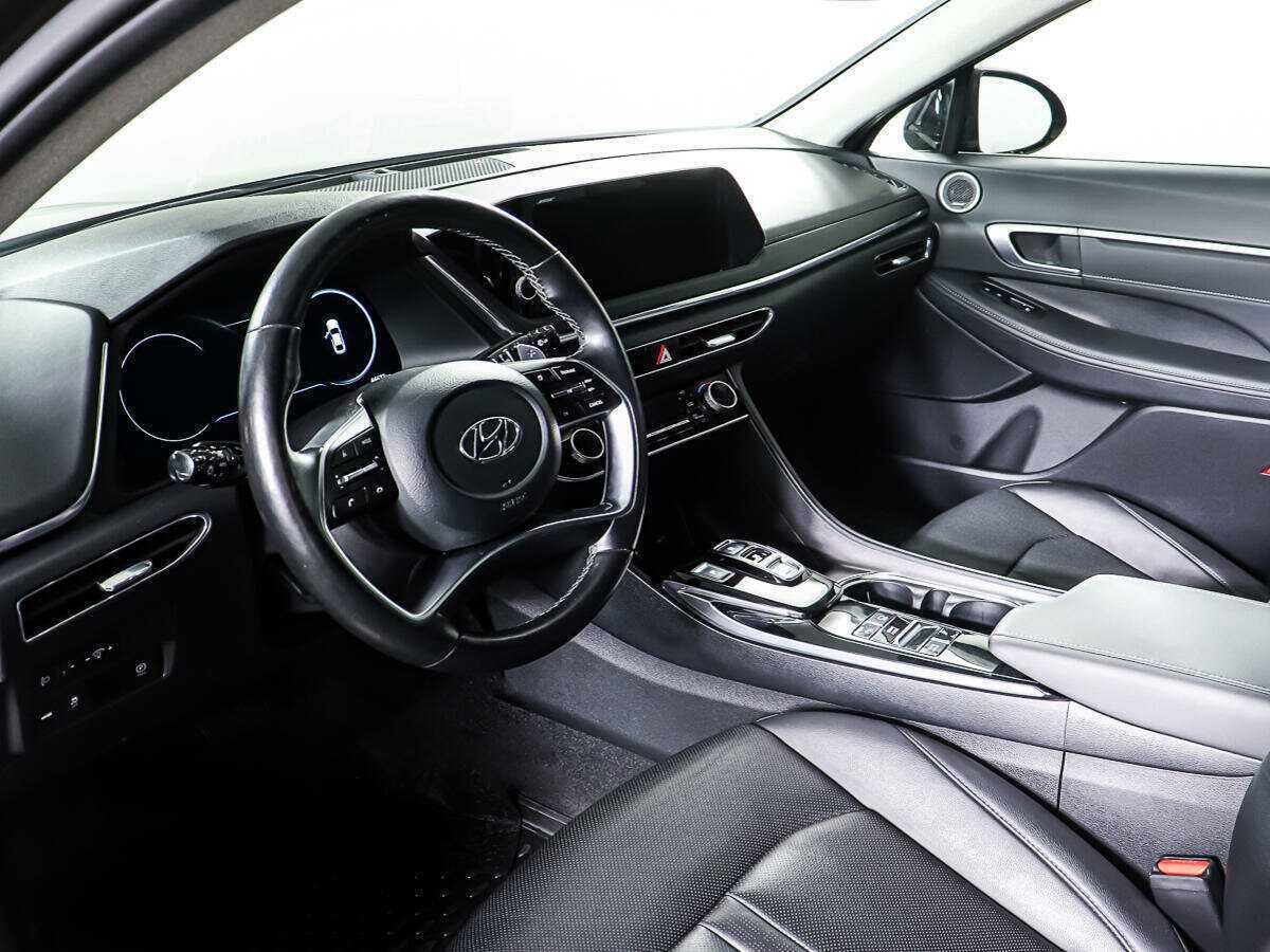 Hyundai Sonata с пробегом — 2022 год. Фото: #12