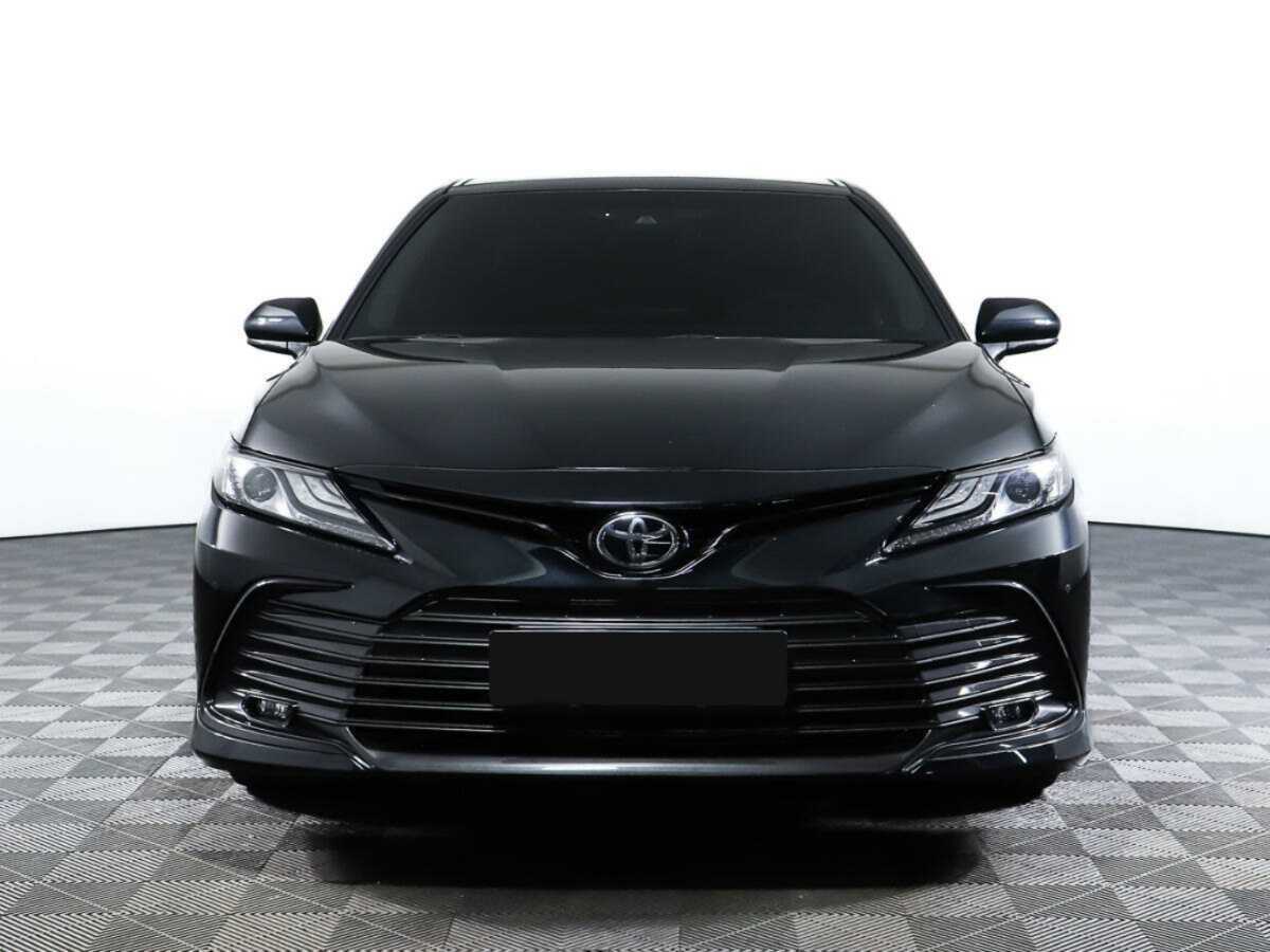 Toyota Camry с пробегом — 2023 год. Фото: #1