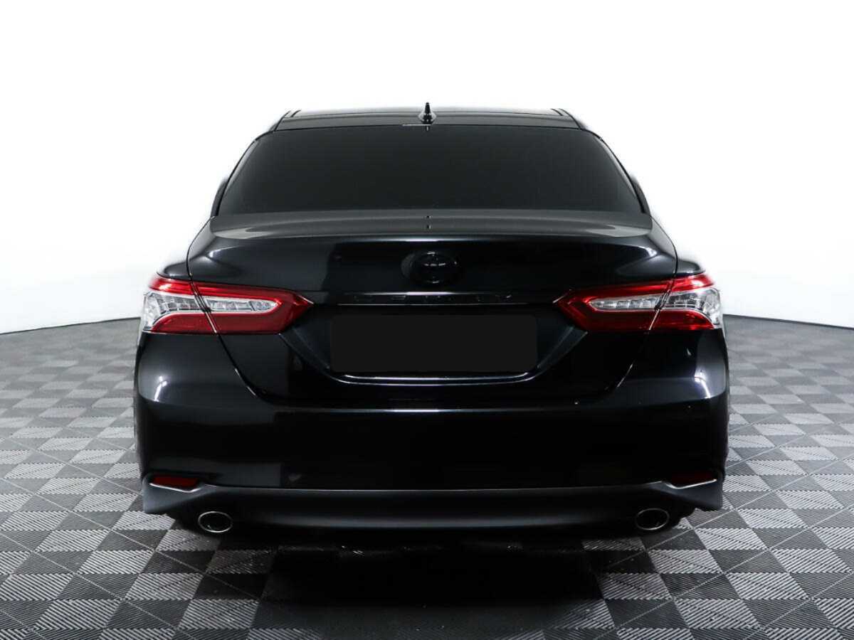 Toyota Camry с пробегом — 2023 год. Фото: #5