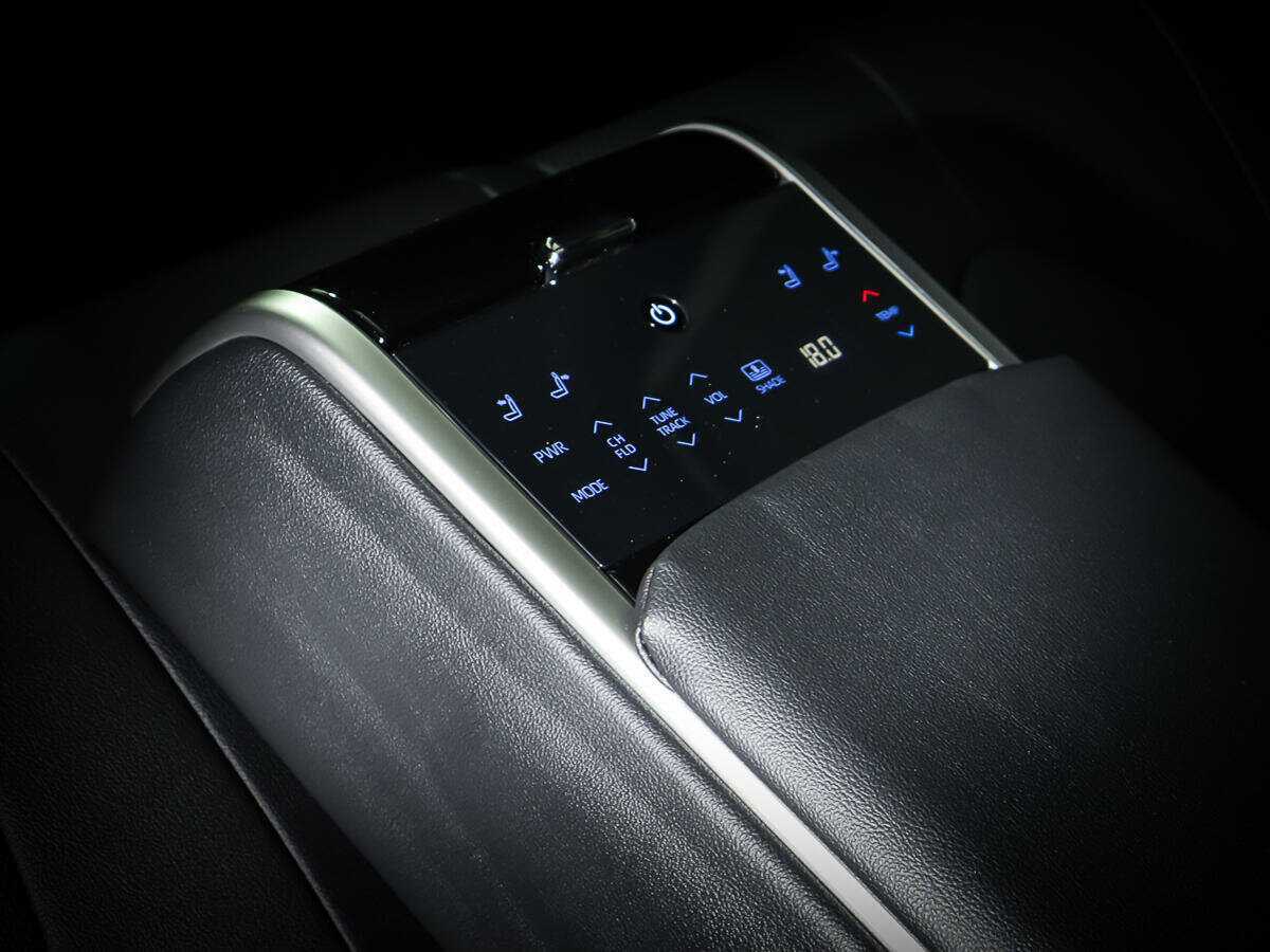 Toyota Camry с пробегом — 2023 год. Фото: #12