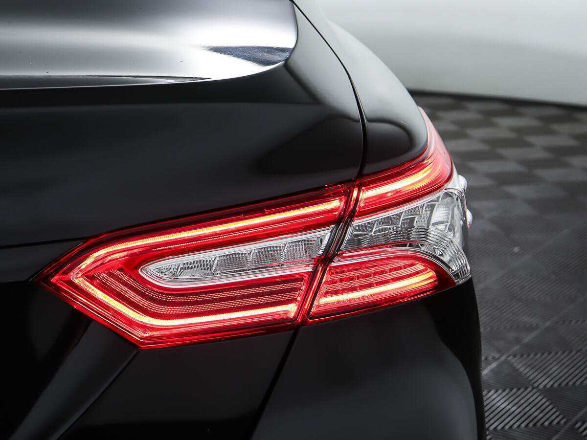 Toyota Camry с пробегом — 2023 год. Фото: #24