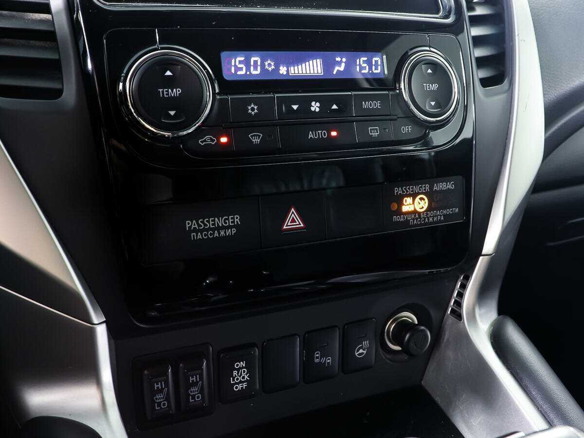 Mitsubishi Pajero Sport с пробегом — 2019 год. Фото: #15