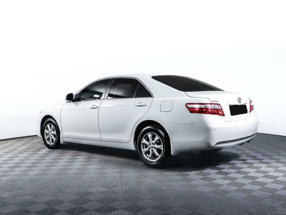 Toyota Camry с пробегом — 2010 год. Фото: #6