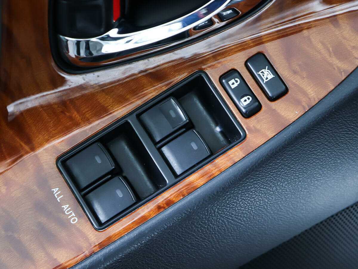 Toyota Camry с пробегом — 2010 год. Фото: #15