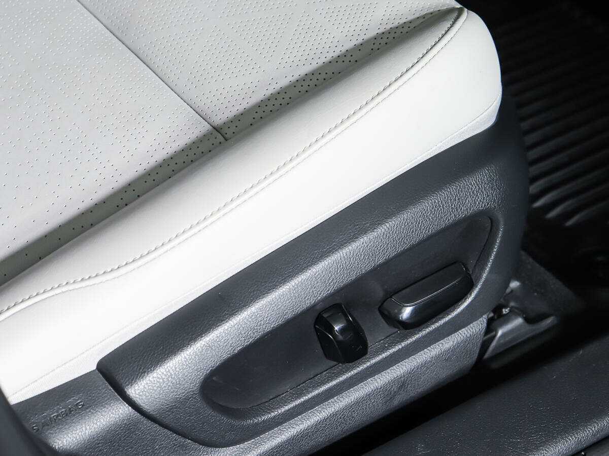 Lexus UX с пробегом — 2019 год. Фото: #14