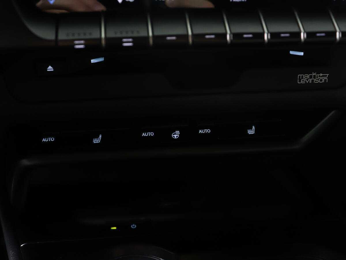 Lexus UX с пробегом — 2019 год. Фото: #18