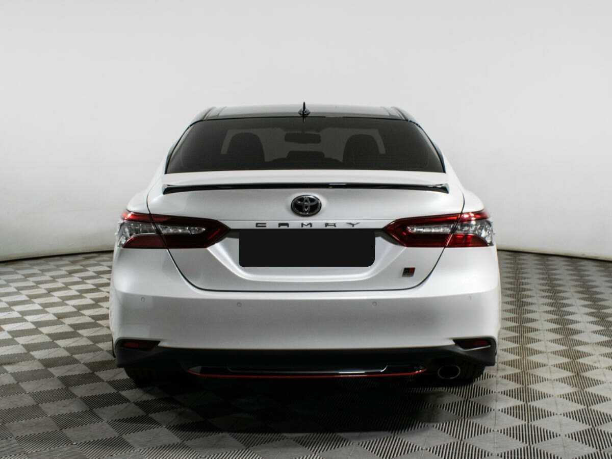 Toyota Camry с пробегом — 2021 год. Фото: #5