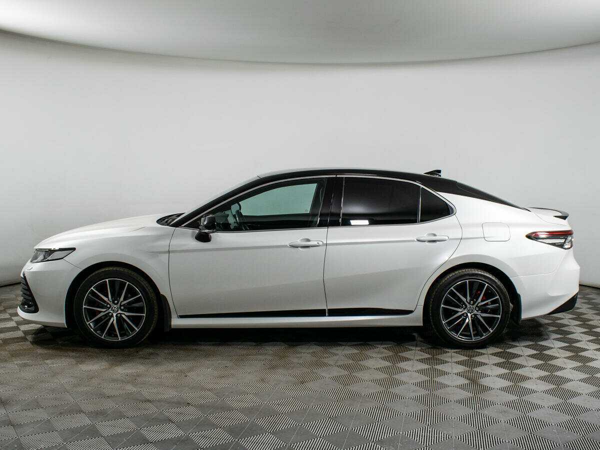 Toyota Camry с пробегом — 2021 год. Фото: #7