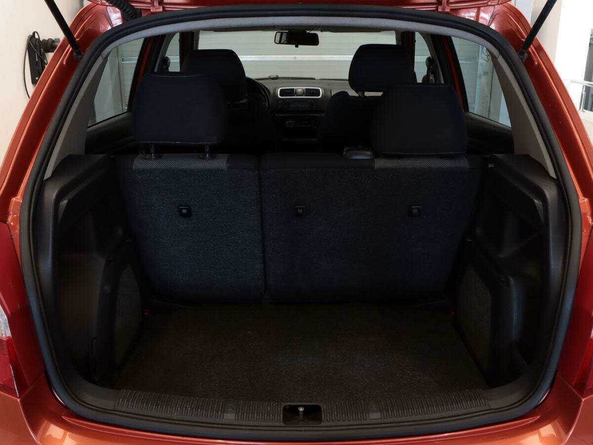 Skoda Fabia с пробегом — 2009 год. Фото: #9