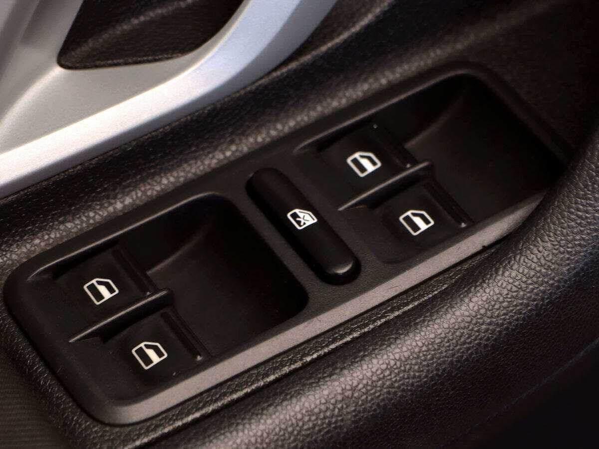 Skoda Fabia с пробегом — 2009 год. Фото: #11