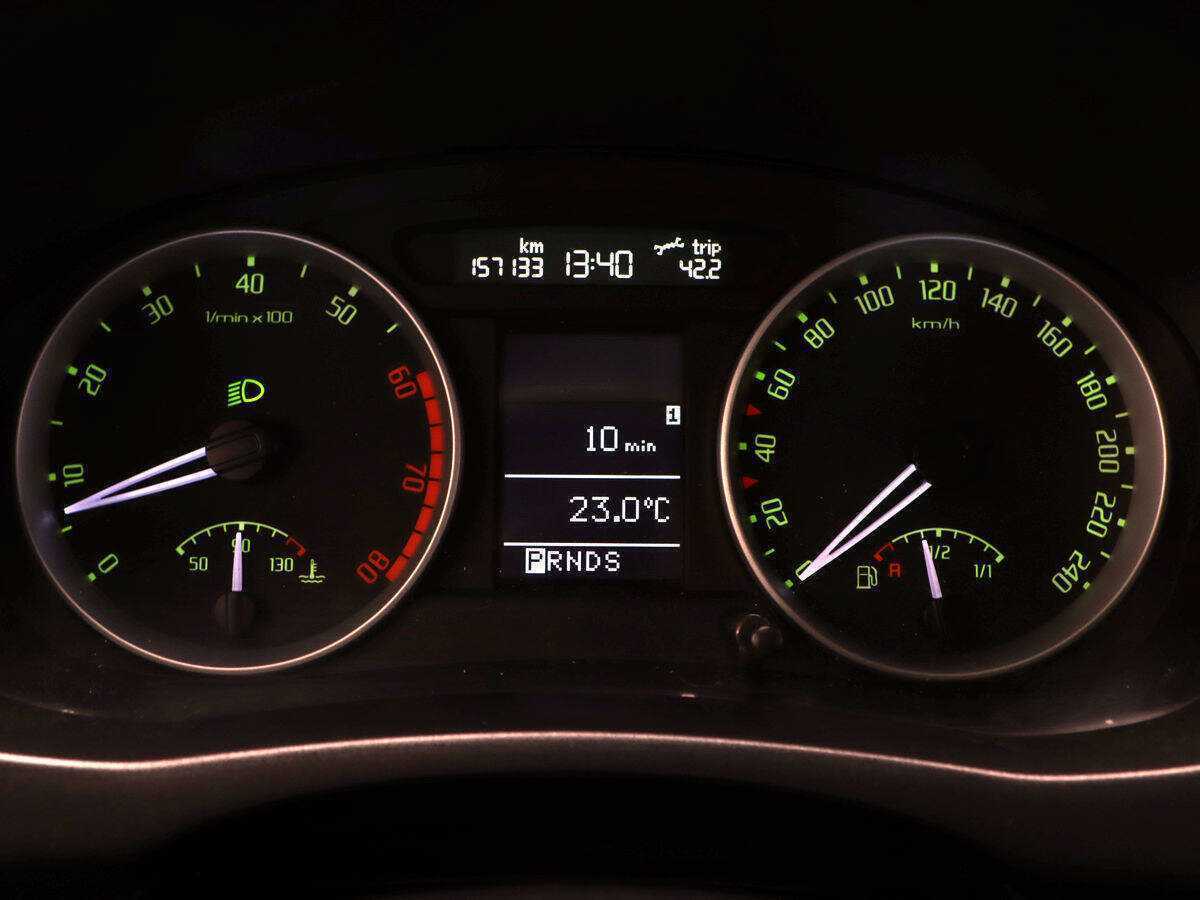 Skoda Fabia с пробегом — 2009 год. Фото: #18