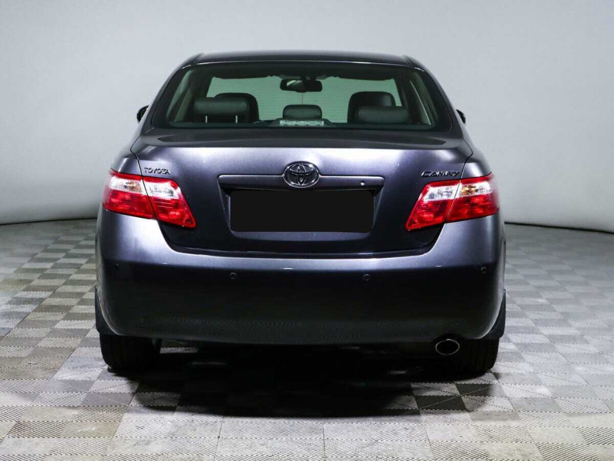 Toyota Camry с пробегом — 2010 год. Фото: #4