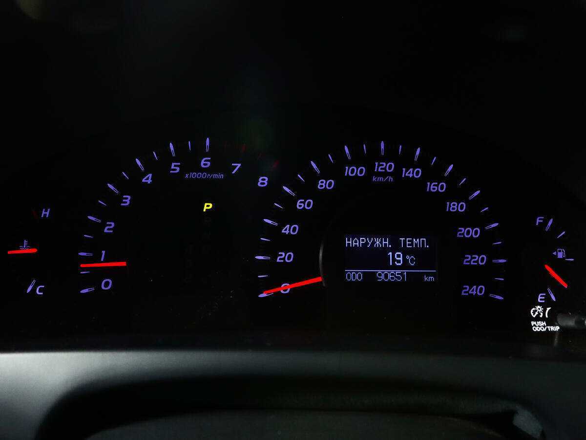 Toyota Camry с пробегом — 2010 год. Фото: #8