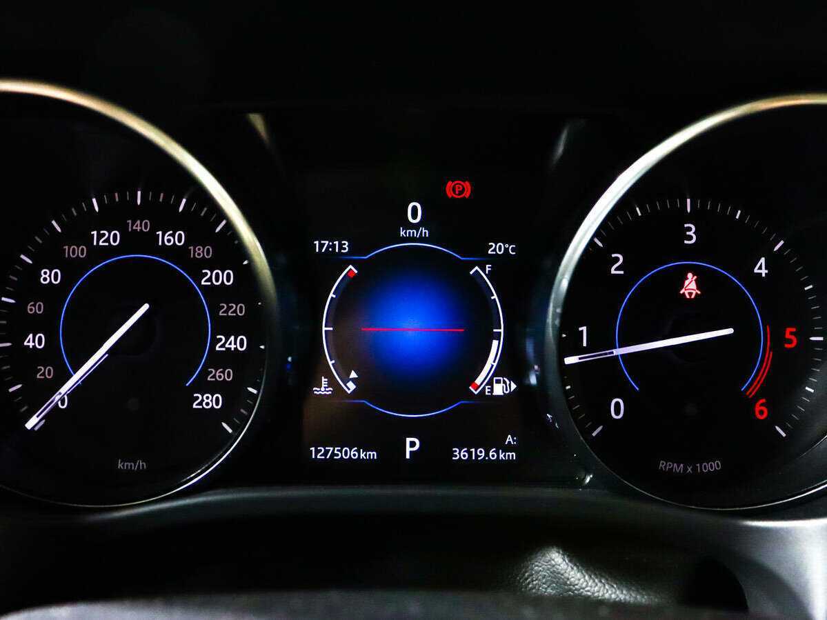 Jaguar F-Pace с пробегом — 2016 год. Фото: #8