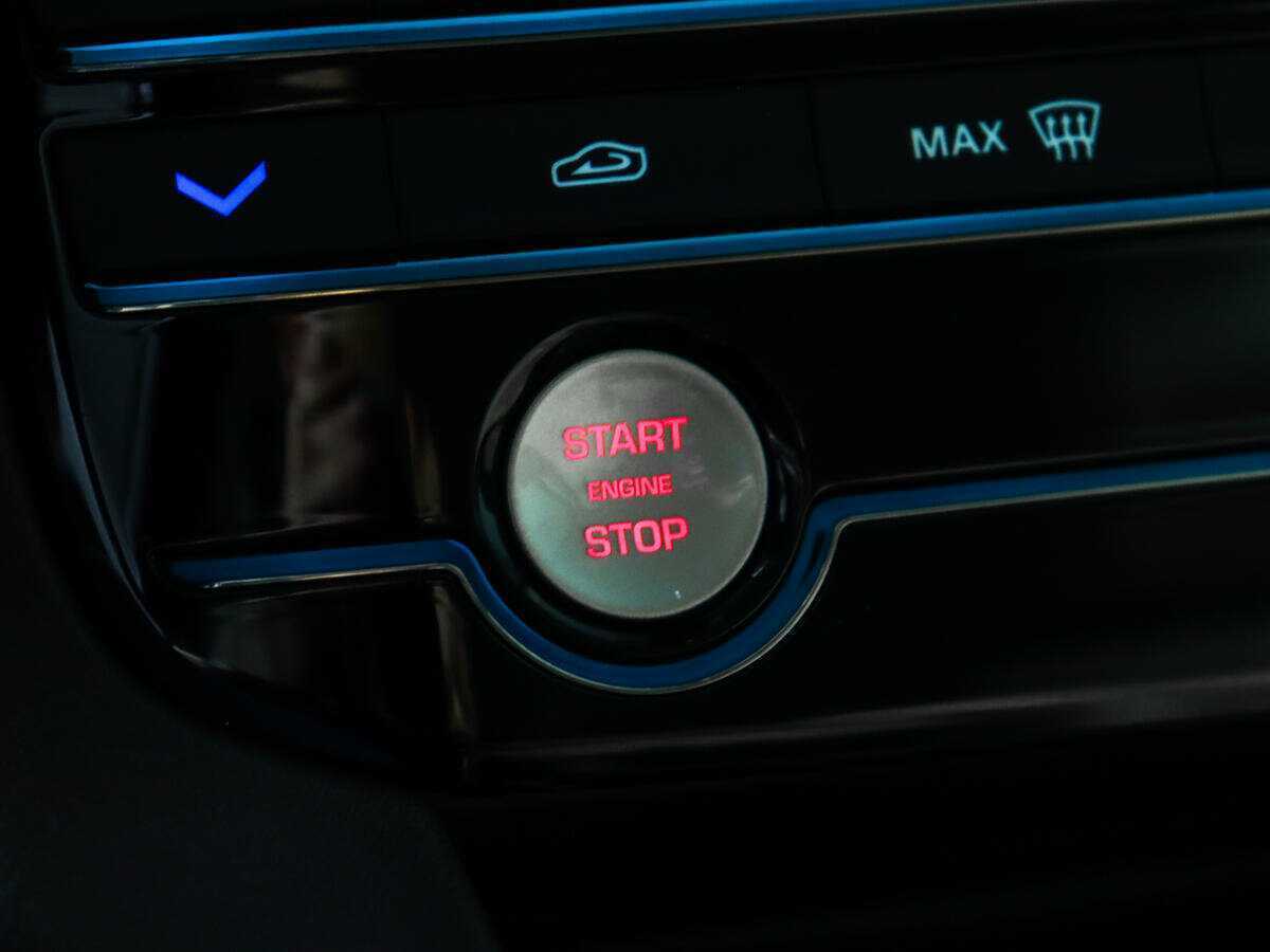 Jaguar F-Pace с пробегом — 2016 год. Фото: #17